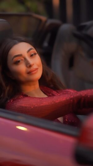 Ira Sone Instagram - Bebaak befikr aur.. 

Captured by- @pixelpassionfotography 
MUA- @makemeover.sonalishinde 

#jazbaat #shayarilover #ehsaas #ootd #reels #reelsinstagram #reelitfeelit #love #reddress #whatyouseekisseekingyou #blessedbe