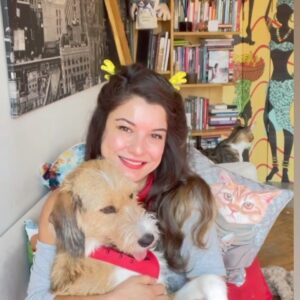 Irem Altug Instagram - Tüm güzel dilekleriniz ve mesajlarınız için gönülden teşekkür ederim ❤️ @birpaticetesi derneğimize yapacağınız bağışlar benim için en güzel hediye olacaktır. Tüylü tüysüz tüm dostlarıma kocaman öpücükler, iyi ki varsınız ❤️🐾😻🙏😘