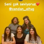 Irem Altug Instagram – @candan_altug canım annem, nice mutlu yaşlara, iyi ki doğdun 🎉🎉🎉🎈🥰❤️😻😻😻😻