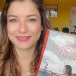 Irem Altug Instagram – 20 Nisan Cumartesi saat 16.00 İzmir Kitap Fuarındayım ❤️❤️❤️ #sanfranciscokafası @izkitapfuari @monakitap