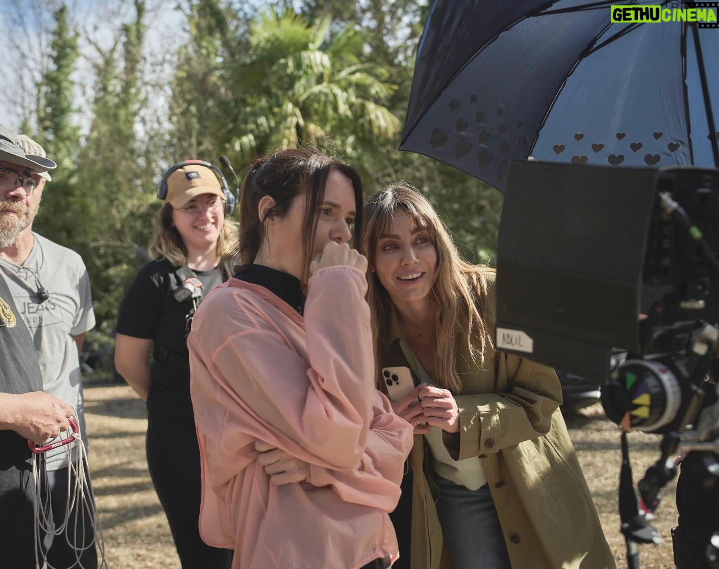 Irene Arcos - 2.9K Likes - Chimpún…
Ya disponible la Temporada 2 completa en @movistarplus
#TodosMienten
…Ojalá os guste …
(DaleAtuCuerpoAlegriaMacarena)
💫😏
