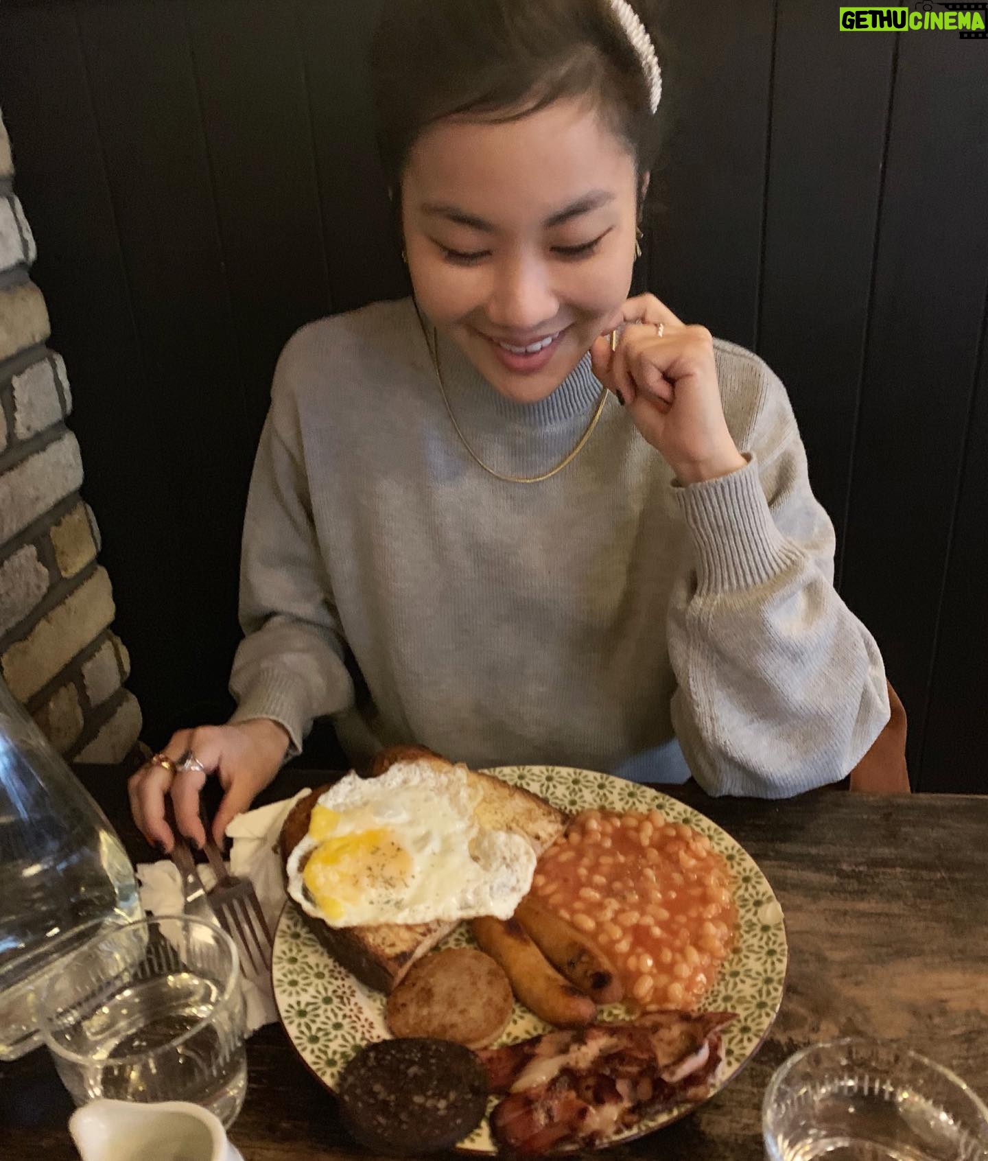 Irene Choi - 9.7K Likes - #tbt to Ireland last fall where I saw ZERO leprechauns and NO ONE said “top o’ the morning to ya” but saw other lovely things instead #falseadvertising