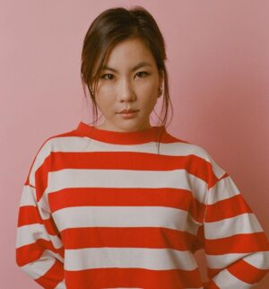 Irene Choi Instagram - Get a candy cane shirt because you can wear it to
1) take a Valentine’s Day photo
2) a Christmas party
3) a Where’s Waldo convention
📸: @selashiloniphoto