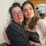 Irene Azuela Instagram - Desde que vi su Ofelia en 2005 llevo esperando este momento. No importa si me está tomando el pelo en la foto 2, yo le voy a creer. 😍 @edwarda.gurrola #señoronacomploteemos
