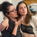 Irene Azuela Instagram - Desde que vi su Ofelia en 2005 llevo esperando este momento. No importa si me está tomando el pelo en la foto 2, yo le voy a creer. 😍 @edwarda.gurrola #señoronacomploteemos