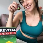 Irene Junquera Instagram – Ahora que (por suerte) no paro, aprovecho para tomar Revital Energy Plus porque me aporta aún más energía y vitalidad para los días más intensos 💪🏼

Contiene Ginseng para mantener esa energía y vitalidad y Vitamina C, que ayuda a disminuir el cansancio. 

#publicidad #revital_jalea #energia #vitalidad @revital_jalea