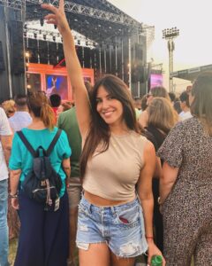 Irene Junquera Instagram - Más de esto 🎶