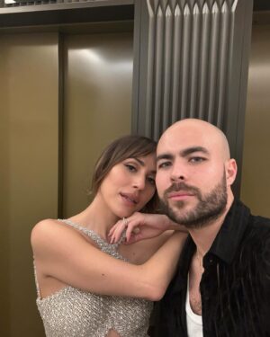 Irene Montalà Instagram - Todo tiene una historia alternativa…
1. En la fiesta de @vanityfairspain con la preciosa @natasanchezmol 
2. Cuando llevas un vestido joya y el techo también lo es. 
3. Joyas increíbles de @rabatjewellery 
4. @vanityfairspain party.
5. Con @_theneondemon de @unomodels de regreso al hotel 
6. y 7  buscando lugares donde descansar de los tacones.
8. Fiesta de pijama escuchando a Mina.