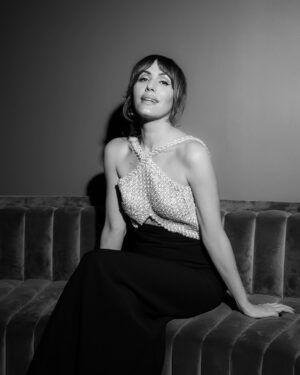 Irene Montalà Instagram - Gracias @pedrocedeno1 y @diorbeauty  por acompañarme siempre a pesar de la lluvia y del viento huracanado. Y gracias @davidgallardophoto  por estas fotos preciosas❤️
@festivalmalaga 
@vanityfairspain 
@ns_management_ 
@diorling1