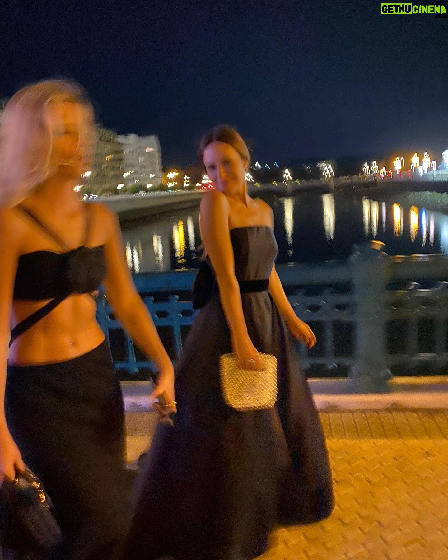Irene Montalà - 4.6K Likes - Sorgiñak
@santoscostura La primera foto es para ti ❤️
#armanimakeup #santoscostura #rabat #festivalsansebastian #sansebastian #unomodels
