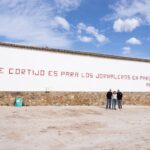 Irene Montero Instagram - Marinaleda es un pueblo valiente, que ha conquistado luchando el bienestar de su gente y que demuestra cada día que sí se puede. Defenderemos con vosotras y vosotros El Humoso y cada conquista popular. Gracias Juan Manuel por tu ejemplo de paz y dignidad