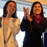 Irene Montero Instagram - Nos queda mucho trabajo por hacer en cuidados, contra los techos de cristal y contra los suelos pegajosos. Solo un gobierno de izquierdas y feminista lo hará. #EligeFeminismos