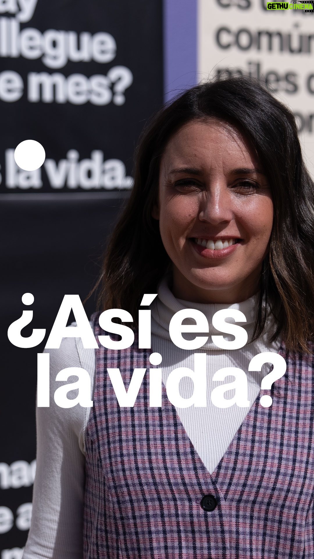 Irene Montero Instagram - ¿Por qué nos han hecho creer que tenemos que renunciar a que las cosas cambien? ¿Por qué nos han convencido de que #AsíEsLaVida?