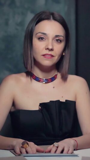 Irina Chesnokova Instagram - если собрать вместе театр, Чехова, вино и классных людей получится.. 
наше новое шоу Wine Readings 🥂 
пилотный выпуск уже на ютуб. 
Ссылка в шапке профиля. Уф. Волнительнаааа🤞🏾