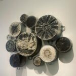 Irina Chesnokova Instagram - @louvreabudhabi отличный музей. Помимо того, что красивый, коллекция собрана очень даже достойная. Тут и Роден, и Шагал, и Пикассо, и Мондриан, и Кандинский, и Кацусика Хокусай. А сколько работ Моне! Как будто на распродаже по скидке взяли. В общем, обязательно сгоняйте посмотреть. Всего полтора часа от дубая по отличным дорогам с ограничением скорости 120-140. Если номера снимите, то минут за 10 можно доехать, наверное..))