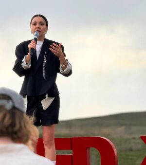Irina Chesnokova Instagram - We did it! 
🖤❤️
btw best TEDx stage so far

@tedxverinantarainstwomen 
#tedx #tedtalks #tedxspeaker