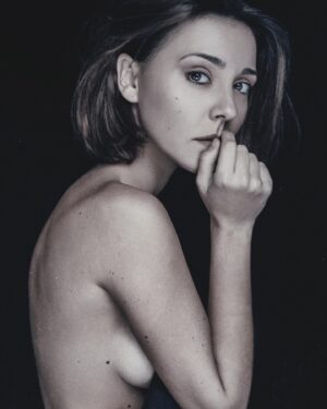 Irina Chesnokova Instagram - -Даня, как красиво!!!
-Не хотелось бы с тобой когда либо соглашаться, но сделаю в этом случае исключение.
@dvelichko 🥹🥰
@s_shayda 
@arhipovanatasha 
🖤