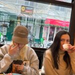 Irina Myagkova Instagram – Финальный день в Париже. В этот раз было необычно. Было много «первый раз в жизни», а именно:
– застала в Париже  10 и солнце и -4 снег
– потеряли мой багаж и я прожила 2 дня без багажа
– дала концерт в Париже
– сделала татуировку🩷
– снимали 3 дня кое-что😎
– порвалась красная нить, хотя желание не исполнилось🤷🏼‍♀️ может, на днях🙌🏼
– купила богатую сумку☺️
– слушала в такси русский шансон, и это не мой выбор, это таксист так захотел😂
Но, как и всегда очень много улыбалась. Мне тут очень хорошо.