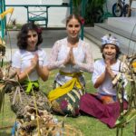 Irmak Ünal Instagram - Another amazing experience… 🧿✨✨✨ Melaspas ; Bali’s House Blessing Ceremony. #baliindonesia #balitradition #melaspas #blessings #gratitude #spaceclearing #balilife