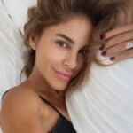 Irmak Ünal Instagram - Just me and rare without mascara… 😇 I really love to be able to wake up every morning and I m also very grateful I have a passion about being alive in this spacesuit. I m happy that I still have certain things that excite me like I m a teenager…😄With all my crazy ideas… and moments…. I m grateful I m surrounded by people who accept me just the way i am. ✨❤️🧜🏼‍♀️