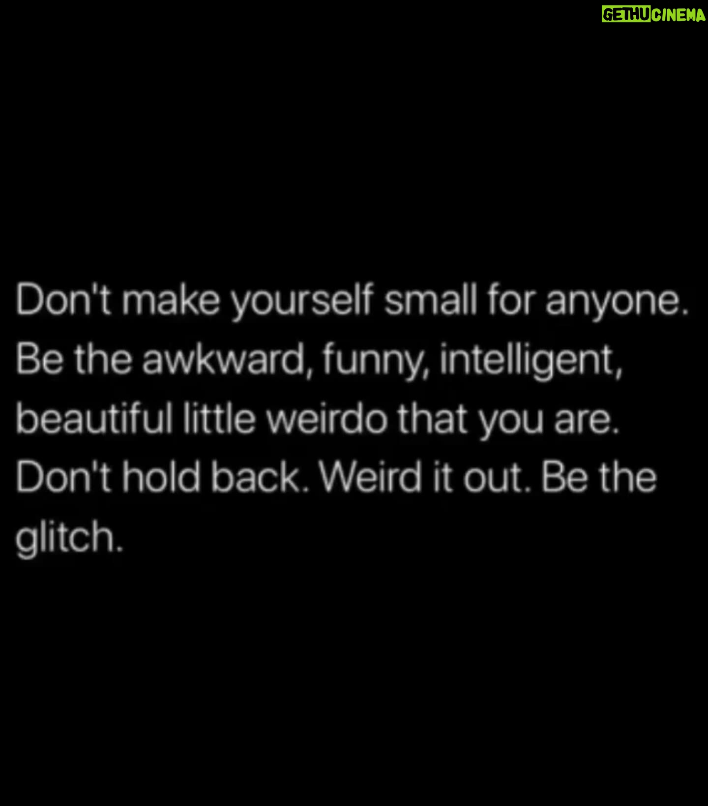 Irmak Ünal Instagram - Don’t hold back. Weird it out. Be the glitch. 😉 #iammyownexperimentiammyownworkofart #grateful #betheglitch
