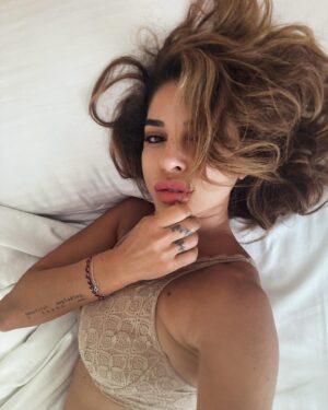 Irmak Ünal Instagram - Lazy Saturday thoughts … ❣️life’s detours lead us to the most beautiful destinations almost always. You will thank the closed doors cause they often veil themselves as guardians, shielding us from paths not meant for our journey, revealing their blessings in disguise. #certainty #blessings #gratitude