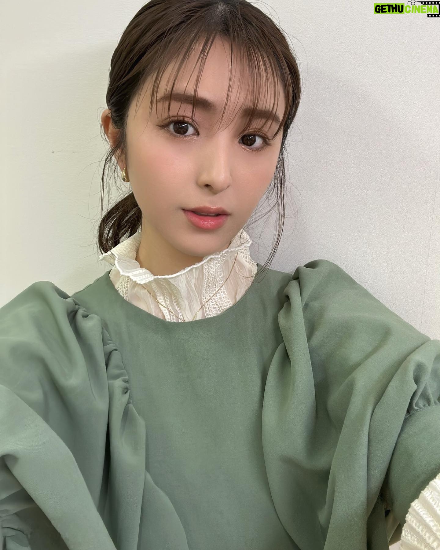 Iroha Yanagi - 771 Likes - _____
袖周りにボリューム感ある
ワンピで春色取り入れてみた。
☔︎続きで寒いので
レーストップスとレイヤード♡
このあと20:30〜出演しまーす🚴
みてね♡
#abematv #winticket
_____