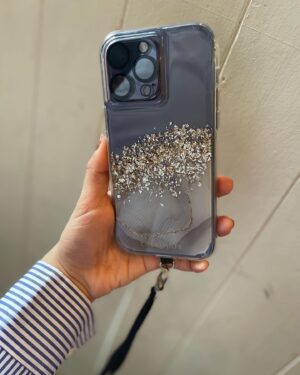Iroha Yanagi Instagram - ・
よーやくiPhone14pro maxに📲
シネマティックモードに虜です。
動画撮るの楽しい〜
(遅いw)

スマホのカメラクオリティーが
すごすぎるぞ。
いったいこの先どこまで
進化しちゃうのか🫢

サイズが大きくなったし
ケースも新調ˎˊ˗
前回と同じく
@unicasejp 

ちなみにストラップは別物！
ケースの内側に引っ掛けるだけ♡
あると超絶便利♪
私よく落とすしさ。笑
ストラップにストライプシャツは
なんだろうかoffice感。
休憩中☕︎じゃないよ🤫

まだ持ち慣れないサイズだけど
液晶大きくてお気に入り🤍
pro maxのおすすめ機能とかあれば
誰か教えてほしい〜.*˚

#unicase #スマホケース
#ストラップ #iphone14promax