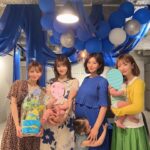 Iroha Yanagi Instagram - 𓊱꙳⋆𓇼☄︎𓐍◌𓂂✴︎𓂃𓊯𓈒𓏸 ⁡ 🍬💙𝘉𝘢𝘣𝘺 𝘴𝘩𝘰𝘸𝘦𝘳💙🎂 ⁡ いつめんがあたしとbabyへ ベビーシャワーを 計画してくれました🫧 ずっと楽しみにしてた𓈒𓏸🥹 ⁡ もう妊娠報告やらこの写真とかで 性別はすでにお気づきでしょうが 〝𝗕𝗢𝗬〟です👶🏻。 (出てくるまでは分からんが 今のところしっかり🍌ついてるよ) まさかまさか男の子ママに 自分がなるとわ感慨深い🤔 海のような青い空間で幸せだったなー🐚 👧🏻もあたしもブルーコーデで向かいました👗 でも送られてきたドレスコードの イメージ写真がバブリーな感じで笑った。 みんなやり切れてなくて伝わらないが 一応テーマは派手コーデw 料理も美味しかったー🍽✨ ⁡ みんな育児だったりで忙しいのに いろいろ考えてくれたのだと思うと感動🥲 ありがとう👏🏼 3年ぶりの出産にちょと怯えていたのだけど みんなのおかげで勇気でました☺️🤍 周りに同い年babyが多くて楽しみだし いろいろ共有できるから嬉しい🍼 𓊱꙳⋆𓇼☄︎𓐍◌𓂂✴︎𓂃𓊯𓈒𓏸 #ベビーシャワー #出産祝い #令和6年ベビー #6月生まれベビー #男の子ママ #2児ママ