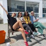 Iryna Soponaru Instagram - З дівчатками тішимося сонцю☀️ Photo by @nikitkinna