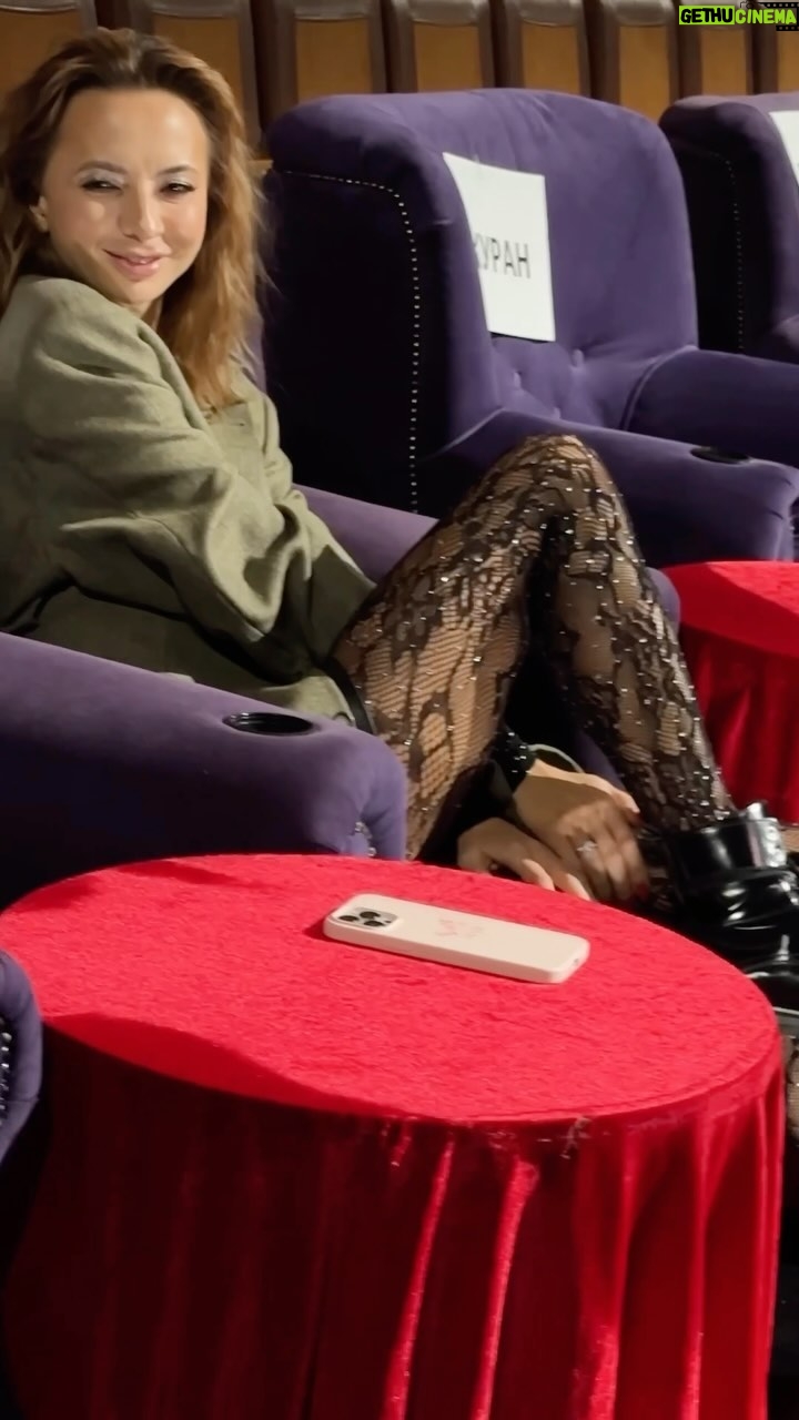 Iryna Soponaru Instagram - Заходиш в холодний зал… Дивишся на своє тренерське крісло… А потім секунда - і все як в тумані. Обожнюю це все. Це все і є життя ❤️🔥