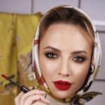 Iryna Soponaru Instagram - Обожнюю українські бренди! Дуже тішусь з того, які талановиті у нас люди😍 Тому коли познайомилася з @makova.official , то із задоволенням прийняла участь у новій зйомці бренду. Хустинки вогонь, прикраси любоу! А іронічний концепт проєкту мене просто підкорив♥️ Дякую за можливість долучитися🙏🏻 Дякую талановитим @makova.official @fashionpost.online @agapovandarno І дякую кращим @dika_anka @vlada_margitich @martarodyk