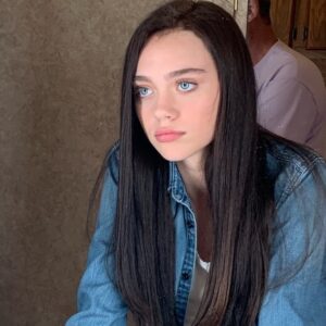 Isabel Gravitt Instagram - bye bye blonde