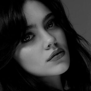 Isabel Gravitt Instagram - Black & white by the wonderful @manfredbaumann