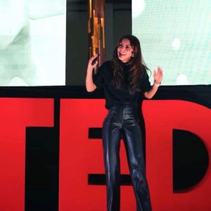 Isabel Burr Instagram - Gracias por un espacio tan bonito para permitirnos ser vulnerables, para permitirnos transmitir, para permitirnos ser. ♥️♥️♥️
@tedxjardinzenea son lo máximo @maria_andrea_om @_omarbazan_