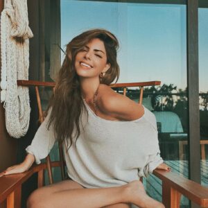 Isabel Burr Instagram - Agüita salada pal cora
