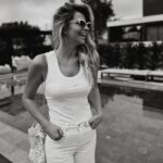 Isabel Figueira Instagram - Happy Friday✨ Black in white 📸 Look by @fracominaportugal 🎬 #fracomina_official #fracominaportugal #fracominagirls #blackinwhitephotography #fashionstyle