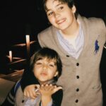 Isabel Figueira Instagram – Bom dia✨

No Dia da Mãe ,celebro a bênção de ser mãe de dois tesouros que enchem a minha vida de alegria e amor incondicional. 
Cada risada, cada abraço, cada momento compartilhado com os meus filhos é um presente precioso que guardo em meu coração. 
Ser mãe de dois é viver a multiplicidade do amor, é ter a oportunidade de crescer e aprender todos os dias. Que a nossa família continue sendo abençoada com amor, saúde e felicidade. 
Feliz Dia das Mães! 💖👩‍👧‍👦✨

Amores para a vida toda✨
#diadasmães #amorparaavidatoda