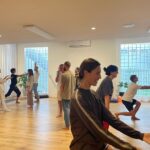 Isabel Lucas Instagram - I want to share a method that revolutionised my acting craft. It’s one of the most supportive successful methods I have witnessed for working with mental health and well-being too. We share tools and carefully developed body focussed exercises with PEM teacher @sarah_victoria_pem that open the body. We expand our emotional range, move past personal restrictions and develop our emotional intelligence. I feel this work is so important in these transformational tender times. Thank you for sharing your beautiful space @bodymindlifebyronbay Type ‘acting’ or ‘well-being’ below👇🏽 depending which future events you’re curious about. I’m excited to share with you. Stay tuned. x