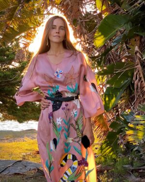 Isabel Lucas Instagram - Gold dust moments at the Lunacy premiere. Adore this dress by @alemais.official. 💗 

Thank you for styling dear @lucywarrenstyle & helping out with last minute touches @kultaustralia. Jewels by @sir__ & @cassandramamone, shoes by @stagnistudio xx