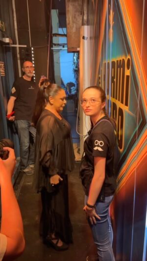 Isabel Pantoja Instagram - ¿Y QUIEN ABRE ESTO? 😂💃🏽
VAMOS A LIARLA HOY 👏🏻
@elhormiguero @pablomotos