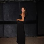 Isabela Valadeiro Instagram - 🌹 Segunda-feira na companhia do meu talentoso @tomperdigao , da @barbaralourenco_ & @notable.pt at @armanibeauty gala Make up & Hair @tomperdigao Styling @carolroquuete_stylist