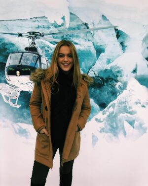 Isabella Alexander Instagram - catch ya on the slopes ❄️