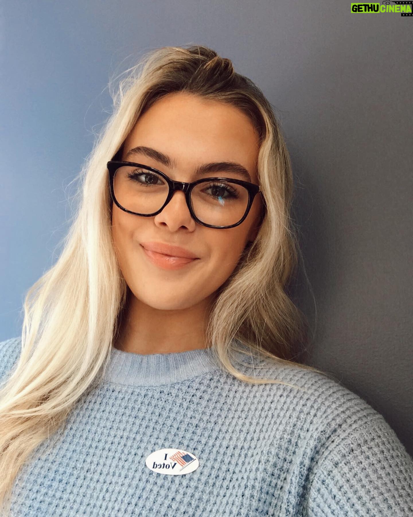 Isabella Alexander - 5.9K Likes - Exercise your right as an American and GO VOTE! 🇺🇸 #vote2020