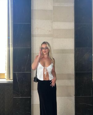 Isabella Alexander Instagram - photo dump for the fit 🧚🏼‍♀️🌙