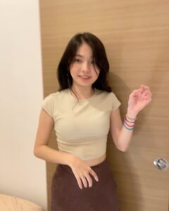 Actress Isabella Chan HD Instagram Photos and Wallpapers November 2023