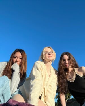 Isabella Crovetti Instagram - From Senior Sunrise🌅 
~
~
~
#sun #sunrise #picnic #footballfield #aesthetic #blanket #girls #girlgroup #girlsday #girl #blonde #fit #outfit #shoes #glasses #girlsglasses #bun