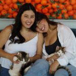 Isabella Gómez Instagram - Chosen family ❣️ 📸: @jmegphotos