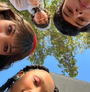 Isabella Gómez Instagram - Ari & Dante… 💫

Blink and you might miss me, but you won’t miss @aitchalberto’s brilliance no matter how hard you try. She created a masterpiece out of an already perfect story and it fills me with so much pride to be a part of it. 

@maxpelayo__ & @reese.gonzales : what a god damn joy it’s been to watch you two step into your greatness. 

@sheishanani : forever partners in crime, tiny angel!!!! 

Aitch, @lin_manuel, @ederbez, @evalongoria, @valerie.stadler : everything you touch turns to magic, but you really knocked it out of the park with this one. Congratulations on a beautiful film. 💛