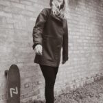 Isabelle Cornish Instagram - It’s chilly outside, but the best thing for combating the winter months is staying active and having fun 🌟 I believe that one of the key things to staying excited about life is trying new things. Each month I seek something new to try. Did you try going plastic-free for the first time this July? Making the switch to plastic-free isn’t new for me but I am so proud to partner with @Icebreakernz this month to highlight the impact that synthetic materials are having on our environment. Icebreaker uses natural fibres in its clothing and has 100% merino clothing, which is great for thermoregulation and is also naturally odour resistant 😍 #movetonatural #icebreakernz #ICxicebreaker #ad